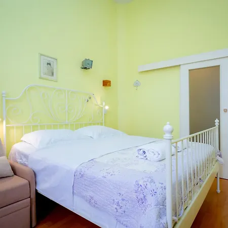 Spalato, Au Coeur De La Historique Apartment Split