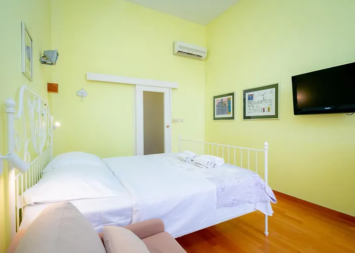 Spalato, Au Coeur De La Historique Apartment *